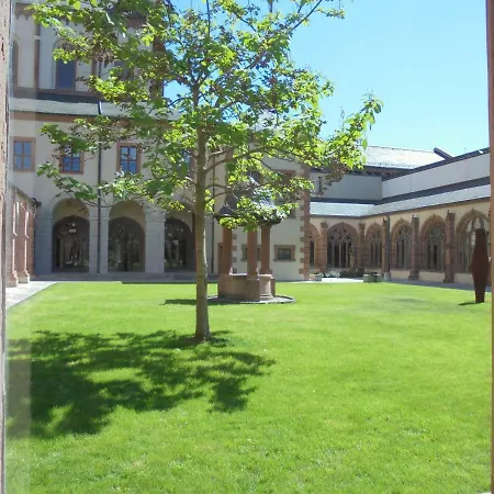 Apartment Charming 1-bedroom City Wurzburg