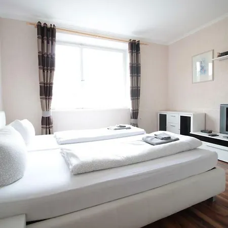 Charming 1-bedroom City *