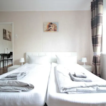 Apartment Charming 1-bedroom City